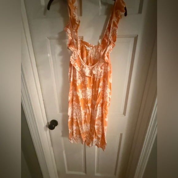 Orange and White Sleeveless Dress - Picture 1 of 2